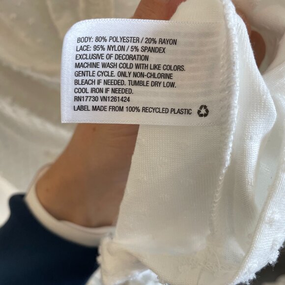 Women's White Eyelet Sleeveless Flutter Top Target Brand Xhilaration - Size S - Picture 4 of 4